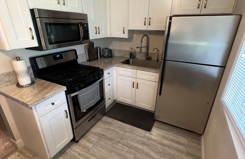 Historic Kailua Village Condo | Location! Location! Location! Walk to beach and downtown Kailua-Kona