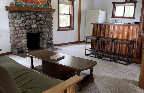 Minocqua Cottage | Location, Location, Location - Lake Kawaga Cozy Cottage