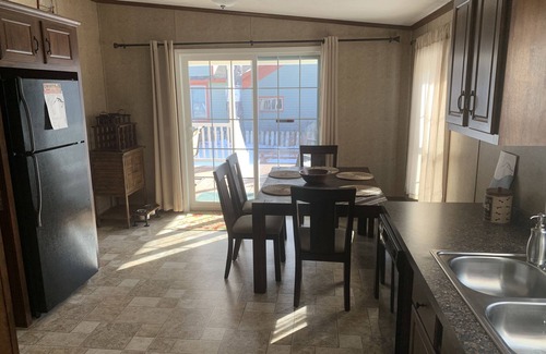 Hunter House | LOCATION! LOCATION! WALK TO FESTIVALS AND HUNTER MOUNTAIN!