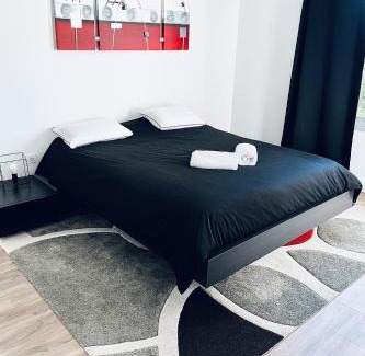 Pontaillac Apartment | Location Pontalliac de 200 m2 à 50m de la Plage