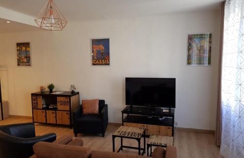 Cuges-les-Pins Apartment | Location proche de Marseille, Cassis, La Ciotat, Circuit Paul Ricard