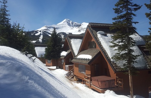 Big Sky Ski Chalet | Location! Ski-in Ski-Out Big Sky, Arrowhead Chalet-Sleeps 8