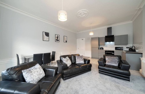Montrose Apartment | Lochside, Apartment C - Great for Corporate Stays