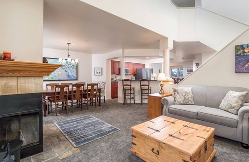 Sunday River Area House | Locke Mountain J-3 | 5 Bed, 3.5 Bath