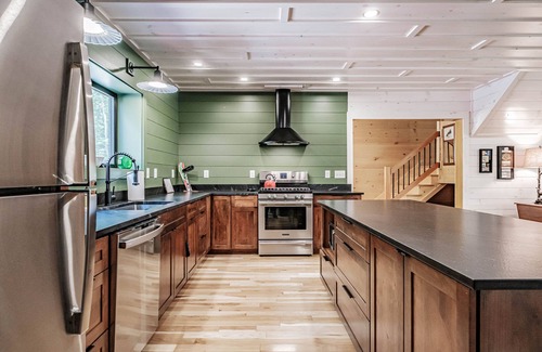 Bethel House | Lockwood on Songo - Newly renovated, waterfront lake house on Songo Pond. Bethel, Maine