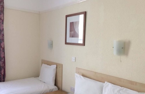 Barbican Bed & Breakfast | Lockyer House B&B