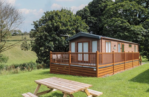 Winscombe Cottage | LODGE 11, family friendly, with a garden in Shipham