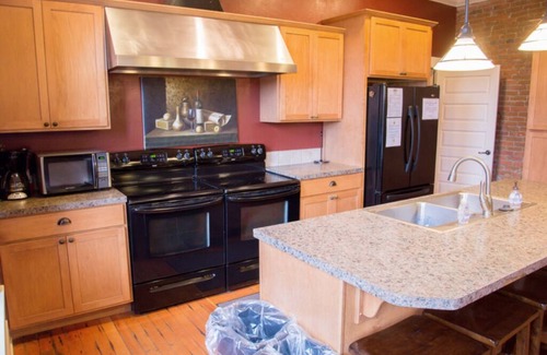 Albion Apartment | Lodge: 15 bedrooms, Sleeps 70, Pool, Hot Tub, Skiing, 5 acres of Park Space!