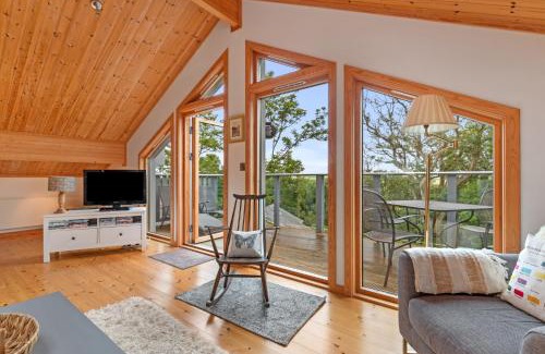 Penally House | Lodge 5 Longbury - Luxury Lodge, Golf Course Views, Restaurant and Spa Facilites