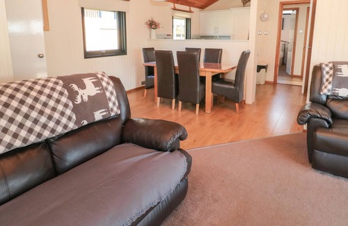 Otterburn House | LODGE 5, pet friendly, with hot tub in Otterburn