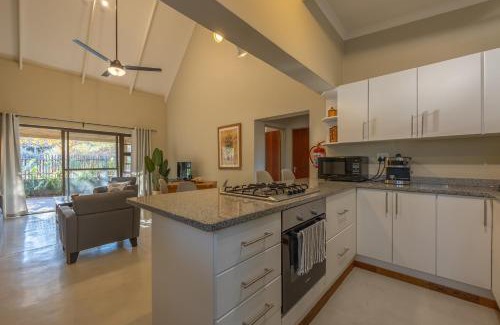 Hoedspruit Apartment | Lodge 54