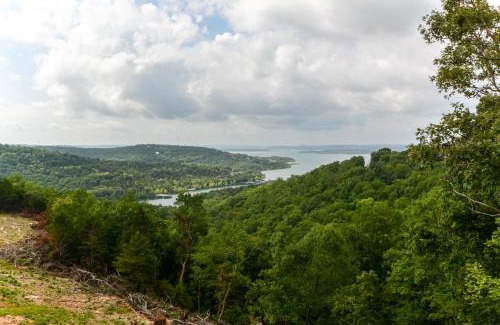 Indian Point House | Lodge 73