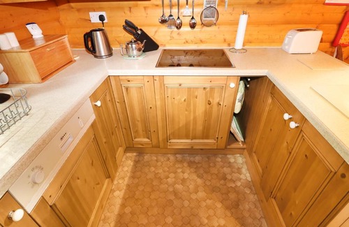 Louth House | Lodge 8