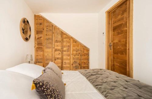 Champagny-en-Vanoise Apartment | Lodge Alouette