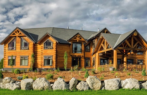 Golden Hotel | Lodge and Lantern