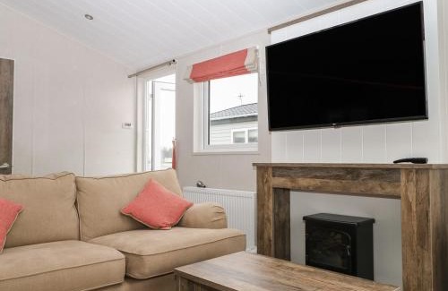 Chichester House | Lodge at Chichester Lakeside 3 Bed