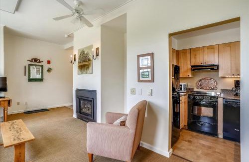 Stowe Area House | Lodge Condo 4