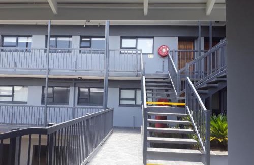 Boksburg Apartment | Lodge @ Leadwood