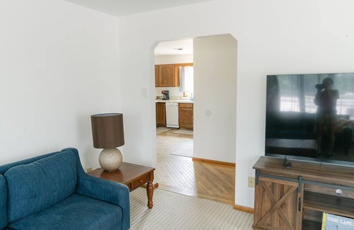 Erma Cabin | Lodge on top of Behr Brewing. Close to Cape May and Wildwood