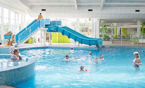 Berwick-upon-Tweed Cabin | Lodge Retreat 9 Haggerston Castle