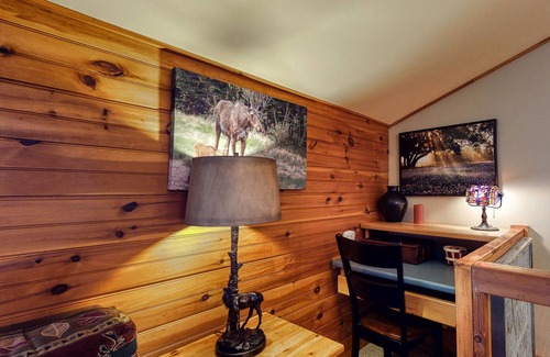 Fryeburg Cabin | Lodge-style cabin with fireplace, screened porch, washer/dryer, cable, & WiFi