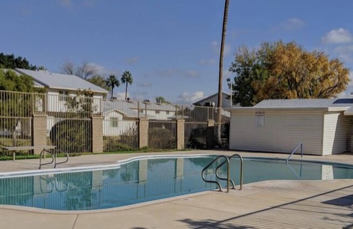 Tempe House | Lodge Townhouse 2 Bedroom Townhouse by Redawning
