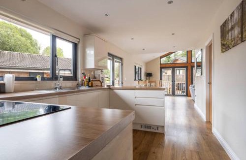Hallington House | Lodge W Hot Tub, Outdoor Dining In National Park