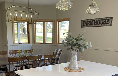 Butler House | Lodge with stunning views, sauna, hot tub, fly fishing, small venue