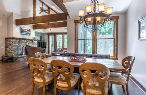 Mammoth Lakes House | Lodges 1138