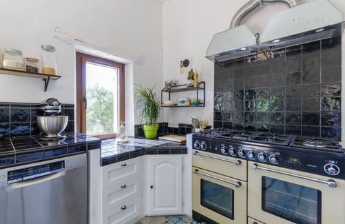 Le Beausset Cottage | Lodges Park Castellet Provence - Sea and vineyards