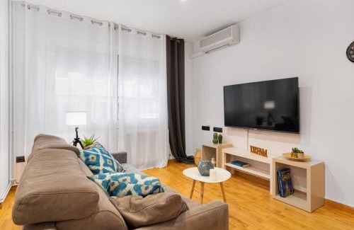 el Camp d'en Grassot i Gracia Nova Apartment | Lodging Apartments Villa de Gracia 2 bedroom cozy apartment