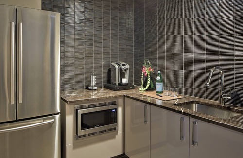 Streeterville Hotel | Loews Chicago Hotel