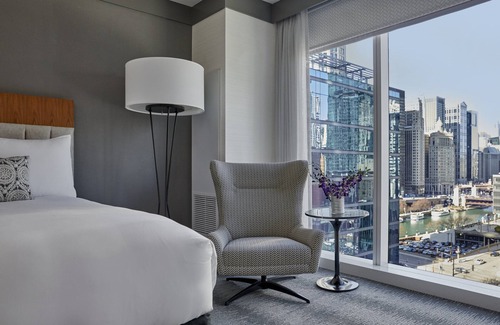 Streeterville Hotel | Loews Chicago Hotel