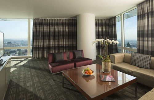 Hollywood Hotel | Loews Hollywood Hotel