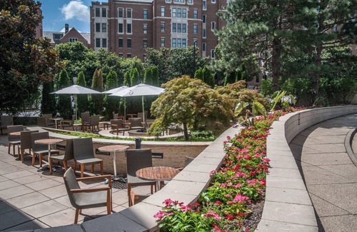 West End Hotel | Loews Nashville Hotel at Vanderbilt Plaza