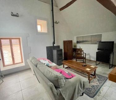 Accolay Apartment | loft à la campagne