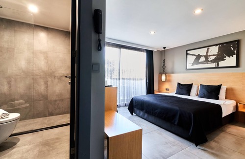 Eski Lara Hotel | Loft 1502
