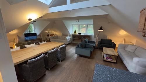 Schoorl Bed & Breakfast | Loft 55, Penthouse aan de Schoorlse duinen
