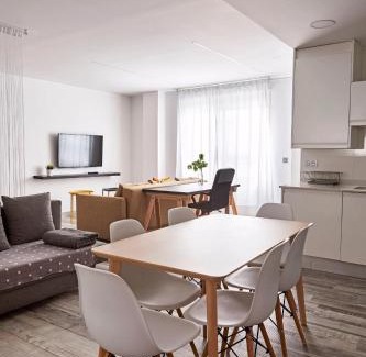 Castello de la Plana Apartment | Loft Beta