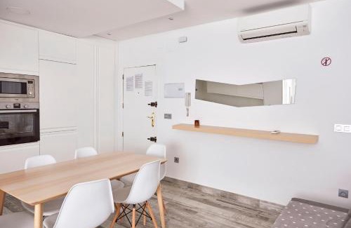 Castello de la Plana Apartment | Loft Beta