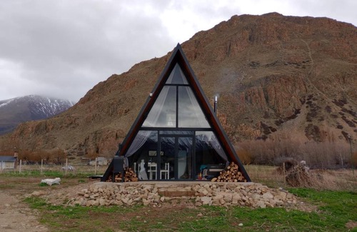 Esquel Ski Chalet | Loft de Montaña Único y Moderno