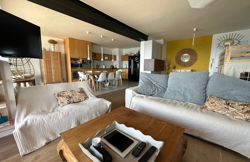 Mediterranee Apartment | Loft de Standing Face à la Mer-traversant-vue 360° à Canet en Roussillon