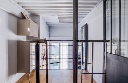 Croix Rousse Apartment | Loft design and spacious Croix-Rousse district Lyon