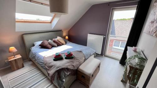 Maisieres Apartment | Loft en Duplex avec terrasse 3 chambres proche Pairi Daiza