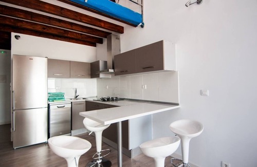 Old Town Apartment | Loft en el casco antico, primera linea de playa.