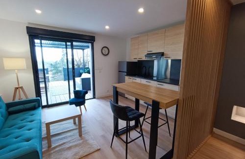 Saint-Pierre-de-Lages Apartment | Loft FARE