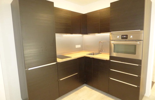 Pinet Apartment | LOFT-HOLIDAY 4 Spacious apartment near the beach