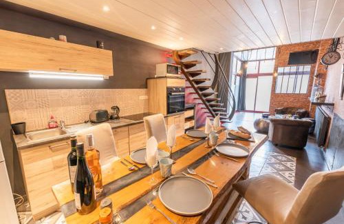 Le Puy-en-Velay Apartment | Loft industriel en centre ville