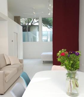 14th Arrondissement Apartment | Loft Moderne et Lumineux