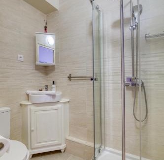 Asnieres-sur-Seine Apartment | Loft proche PARIS SAINT-LAZARE